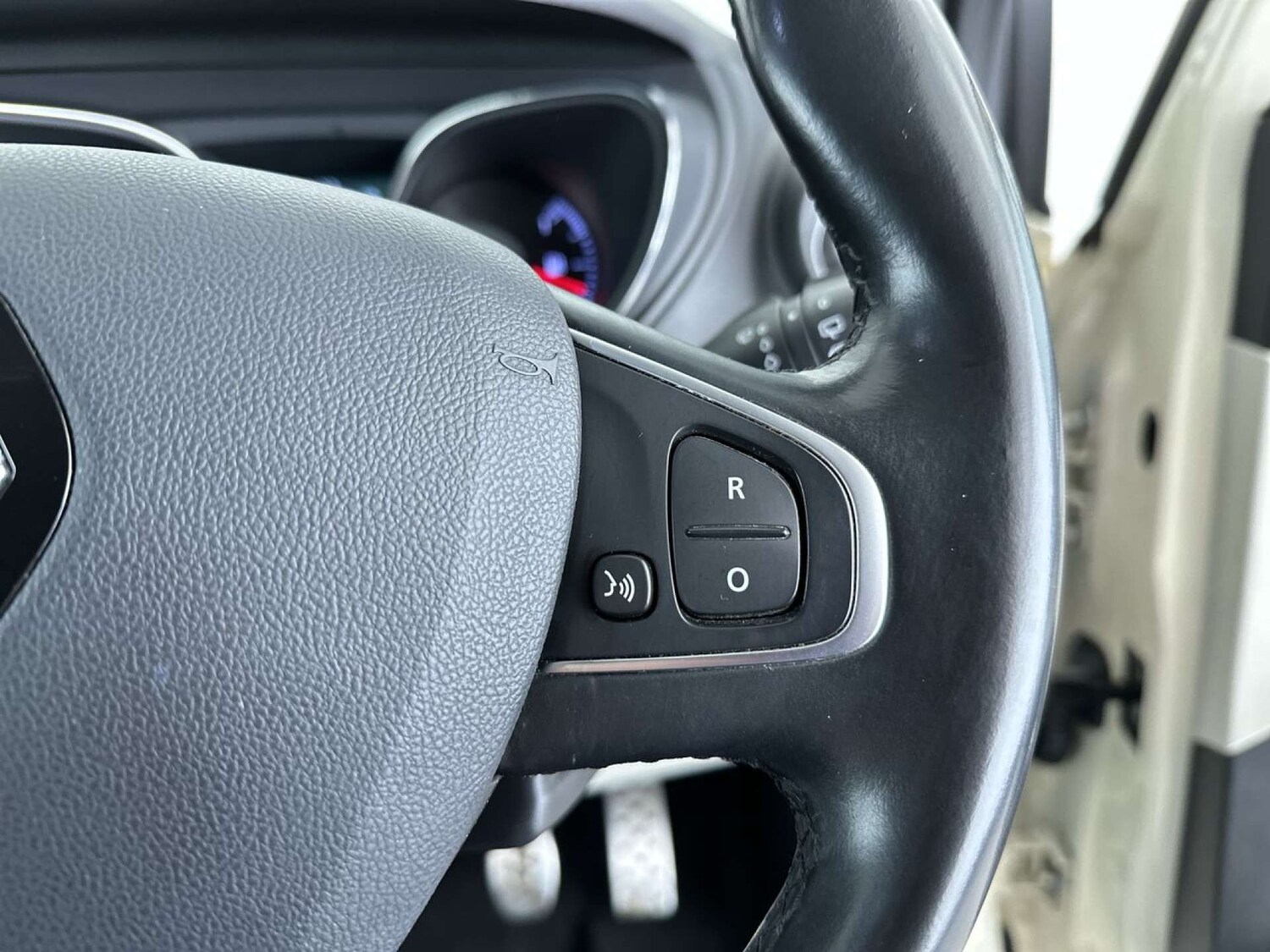 Used Renault Captur 2017 for sale - 77492533: Photo 54