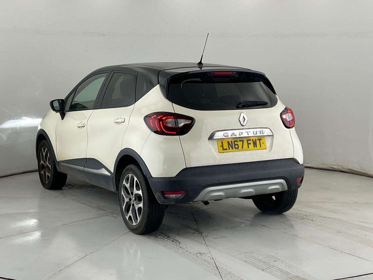 Used Renault Captur 2017 for sale - 77492533: Photo 6