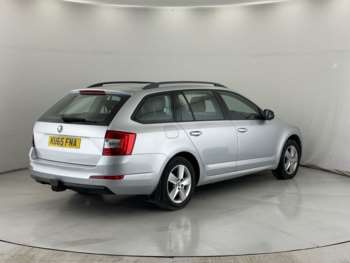 Used Skoda Octavia 2015 for sale - 74930901: Photo