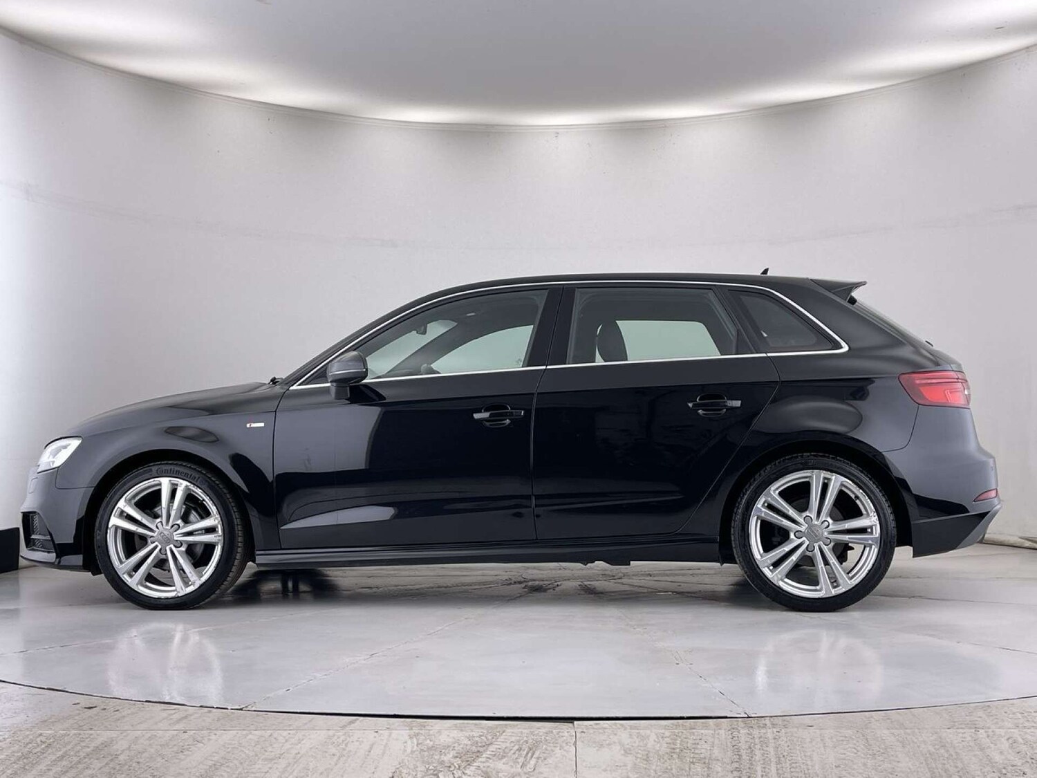 Used Audi A3 2018 for sale - 76056640: Photo 16