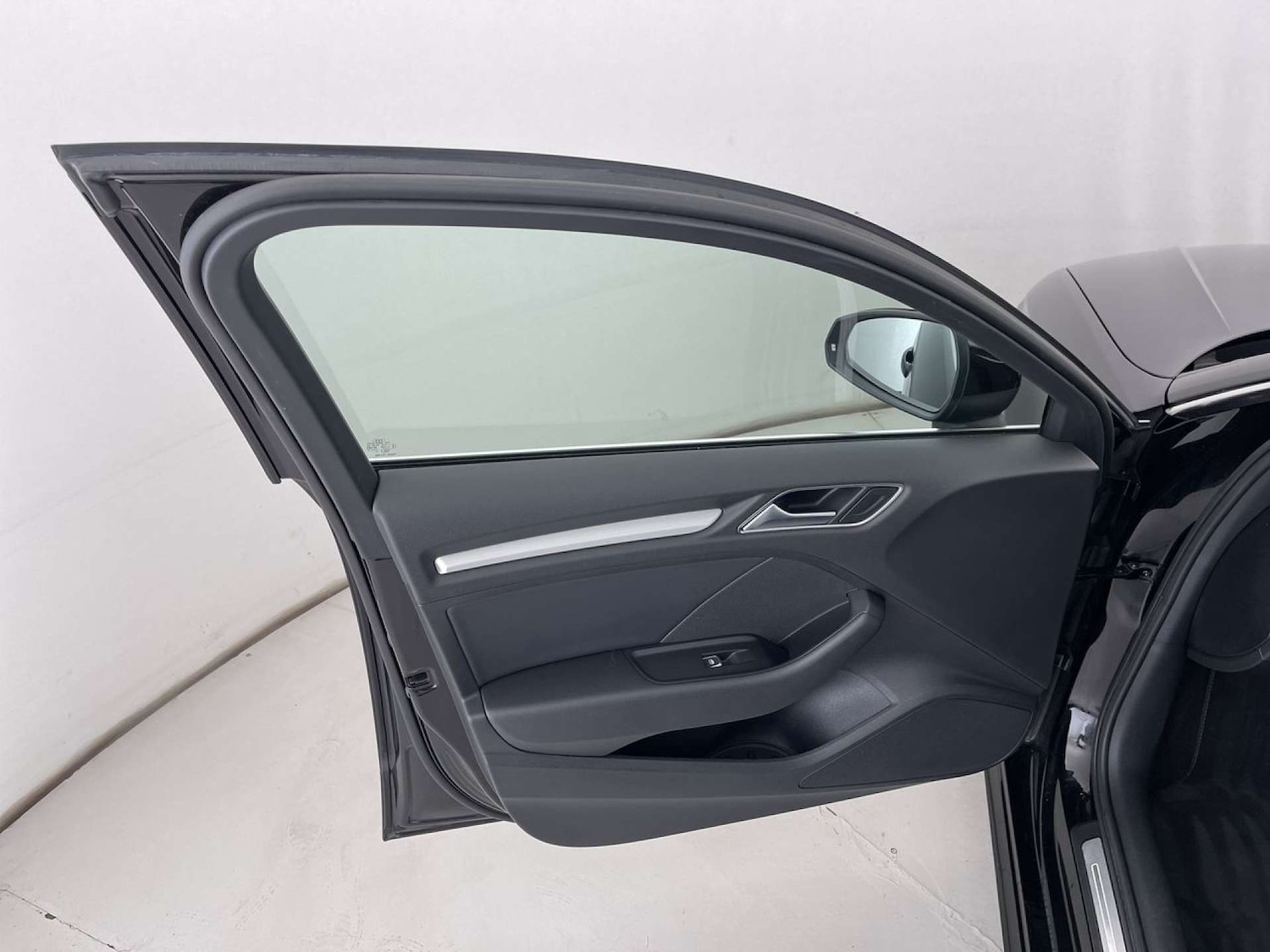 Used Audi A3 2018 for sale - 76056640: Photo 25