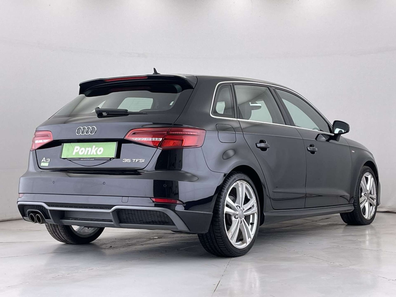 Used Audi A3 2018 for sale - 76056640: Photo 5