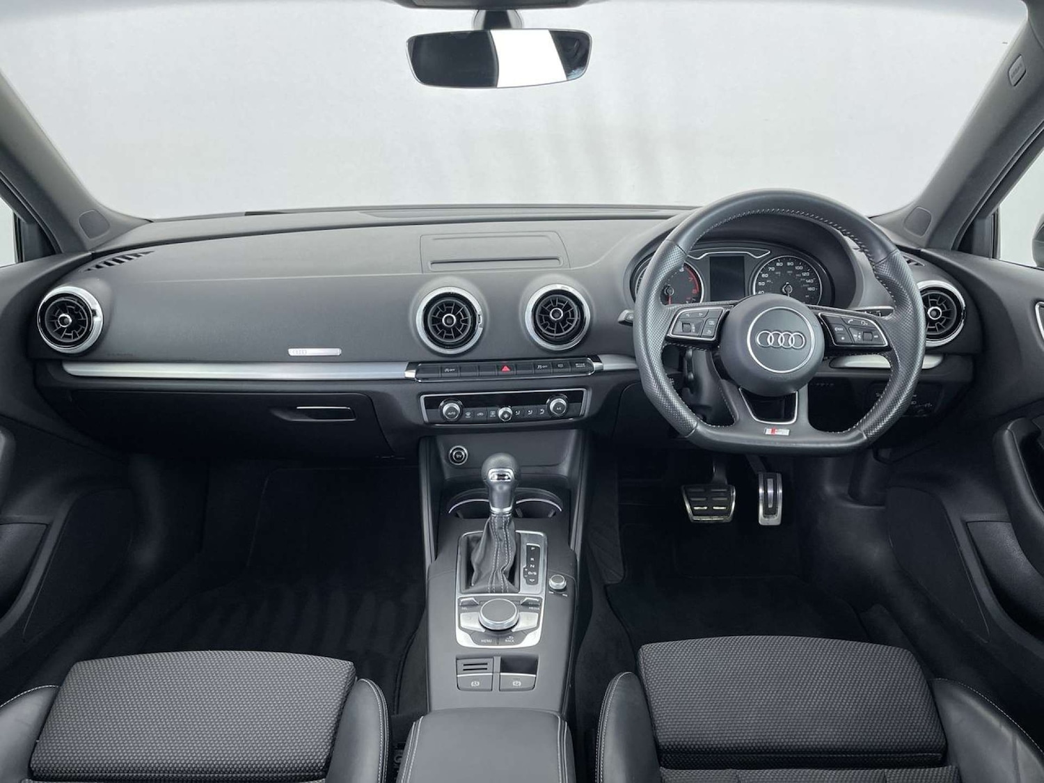 Used Audi A3 2018 for sale - 76056640: Photo 8