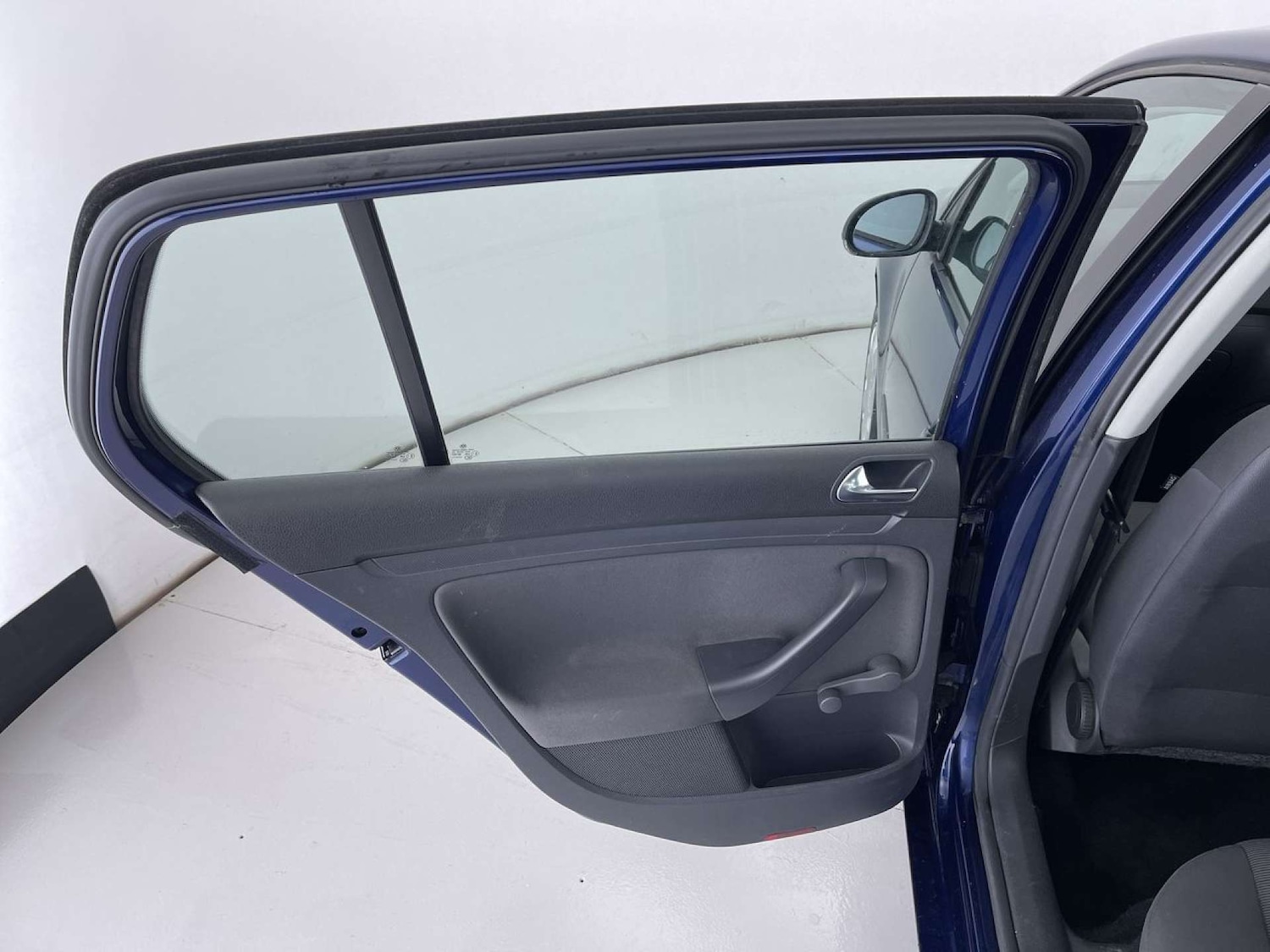 Used Volkswagen Golf 2007 for sale - 77087316: Photo 28