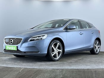 Used Volvo V40 2017 for sale - 79748084: Photo