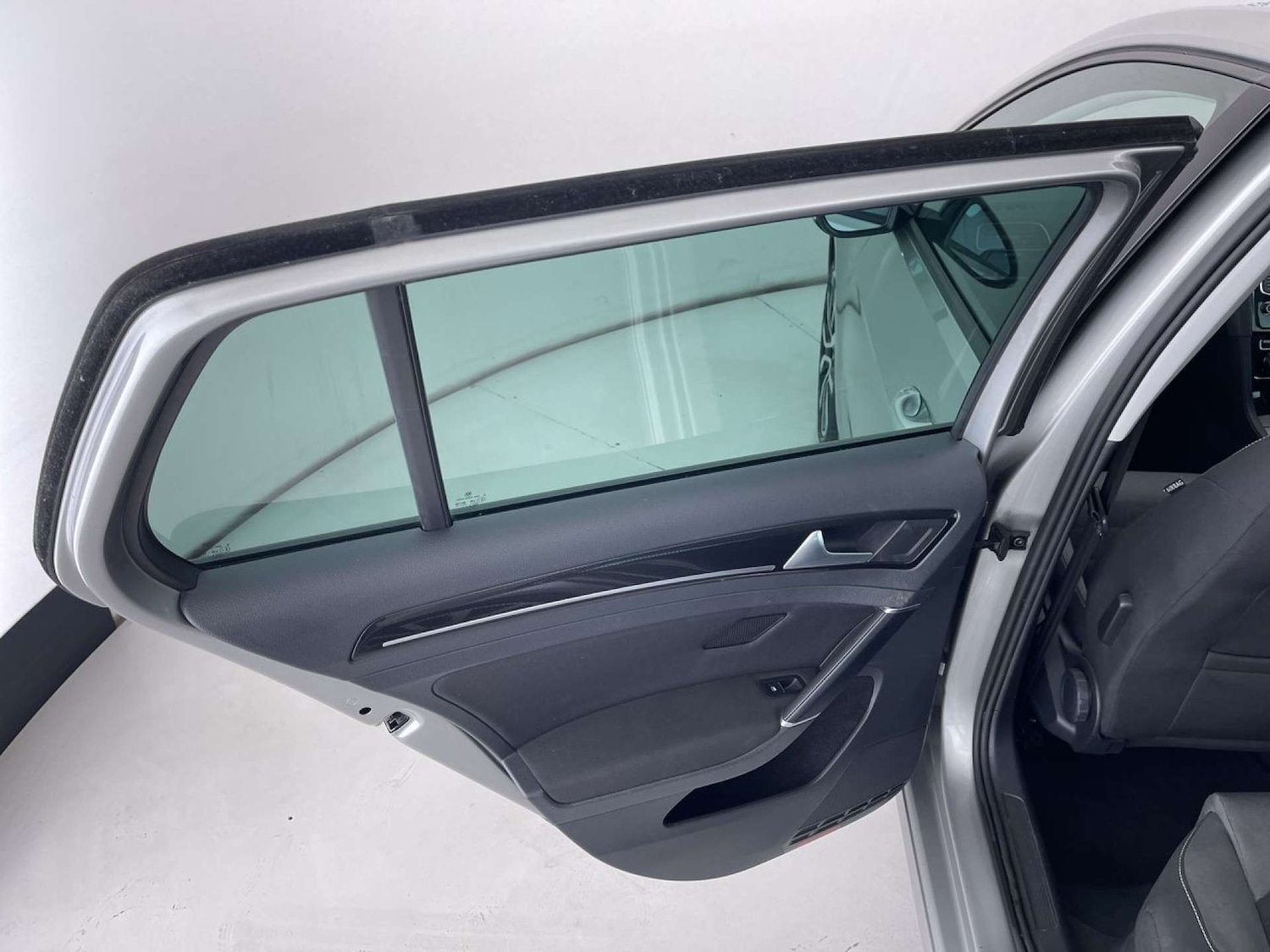 Used Volkswagen Golf 2015 for sale - 76447053: Photo 26