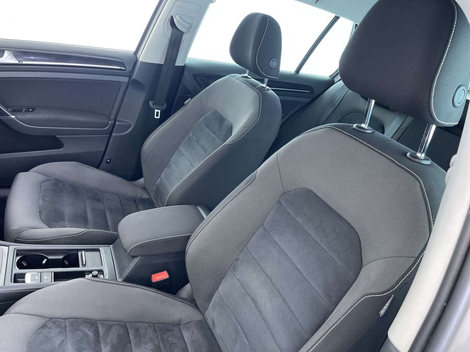 Used Volkswagen Golf 2015 for sale - 76447053: Photo 29