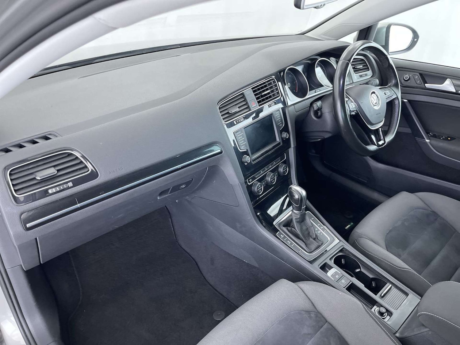 Used Volkswagen Golf 2015 for sale - 76447053: Photo 30