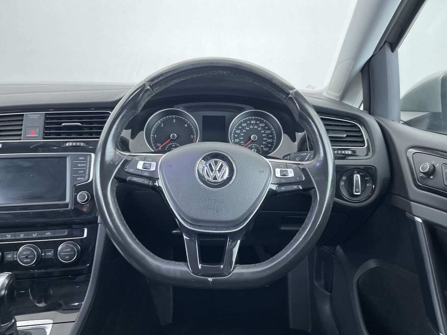Used Volkswagen Golf 2015 for sale - 76447053: Photo 34