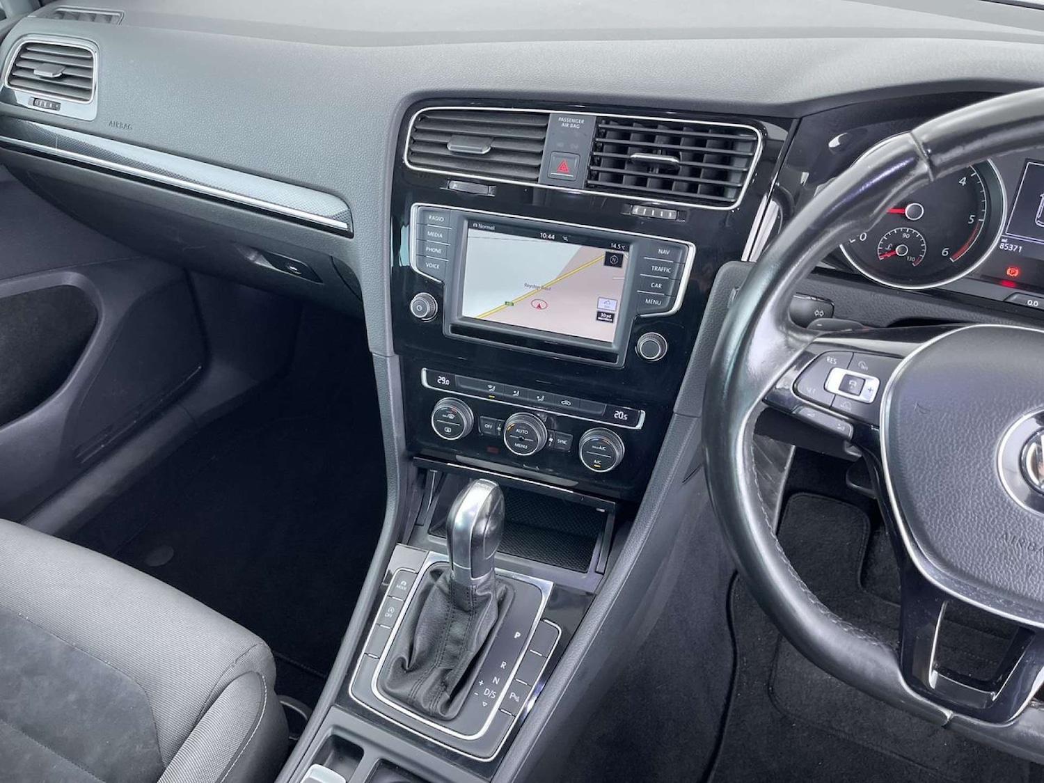 Used Volkswagen Golf 2015 for sale - 76447053: Photo 44