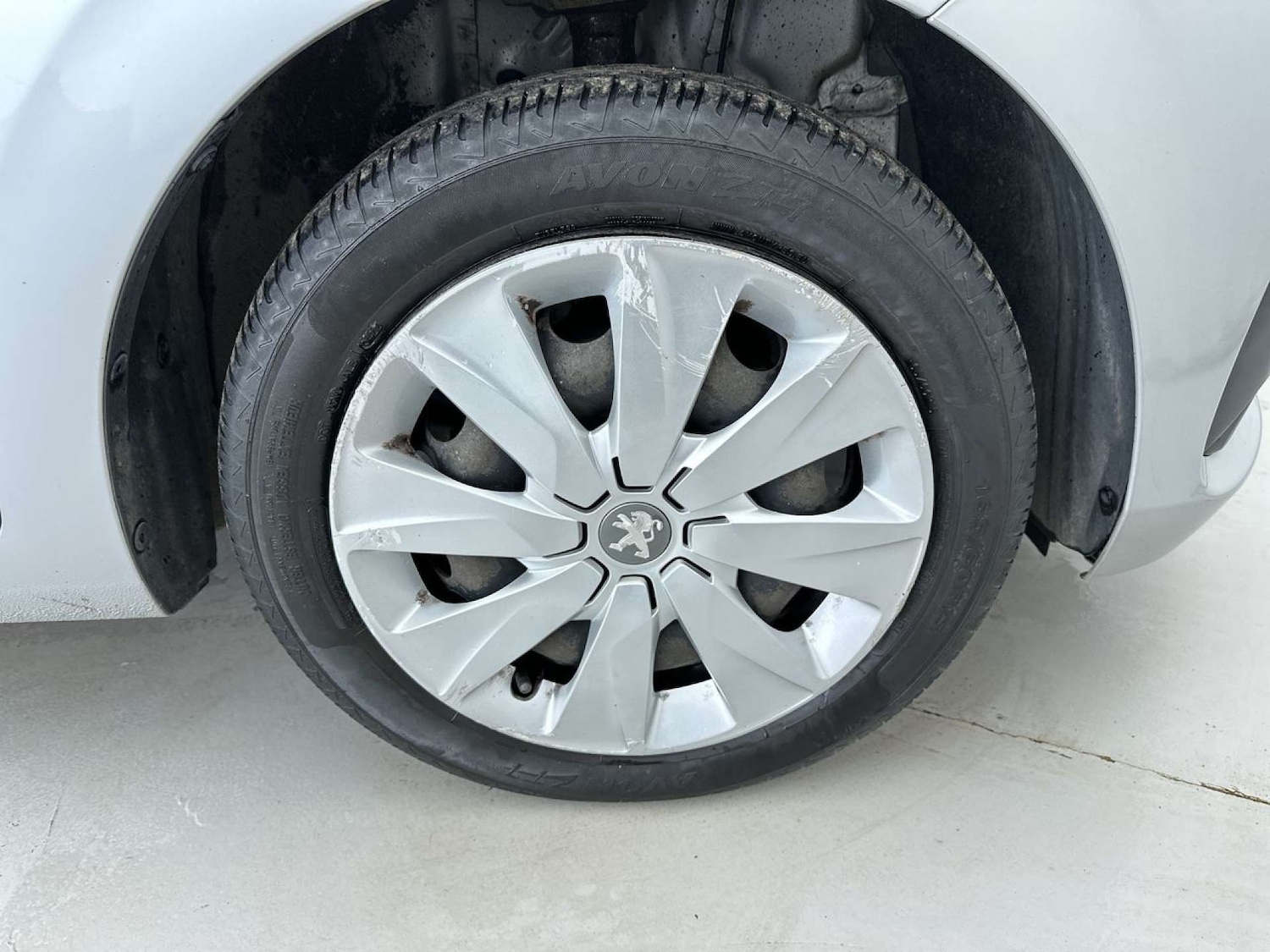 Used Peugeot 108 2015 for sale - 78091323: Photo 24