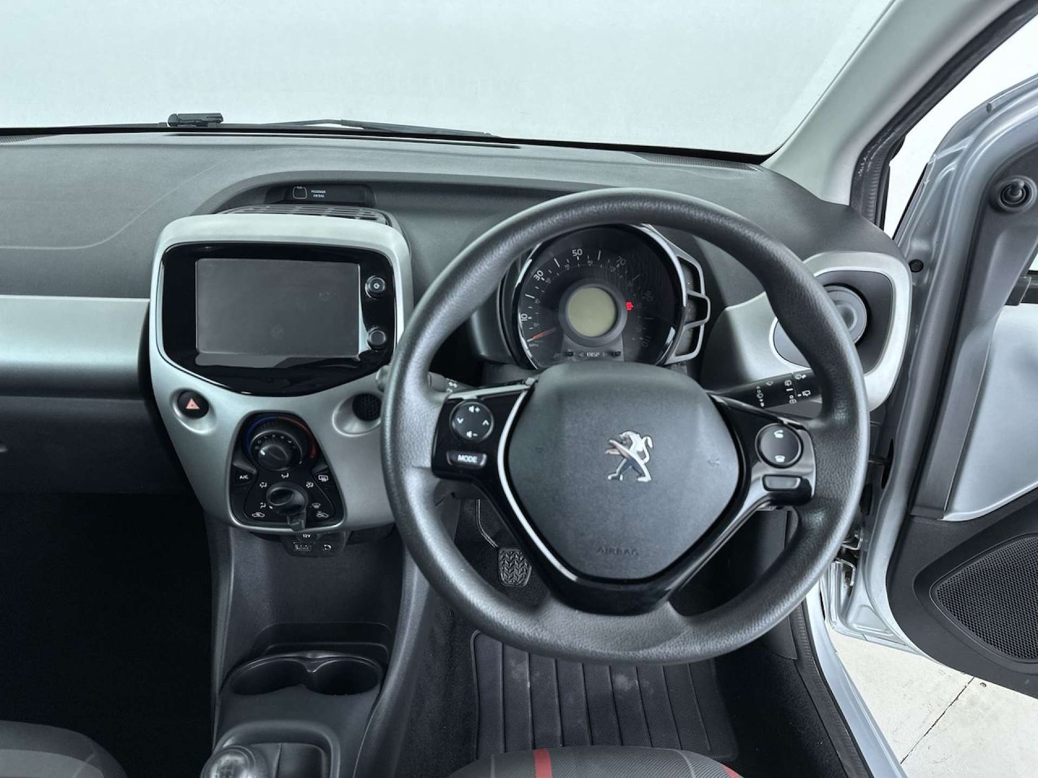 Used Peugeot 108 2015 for sale - 78091323: Photo 33