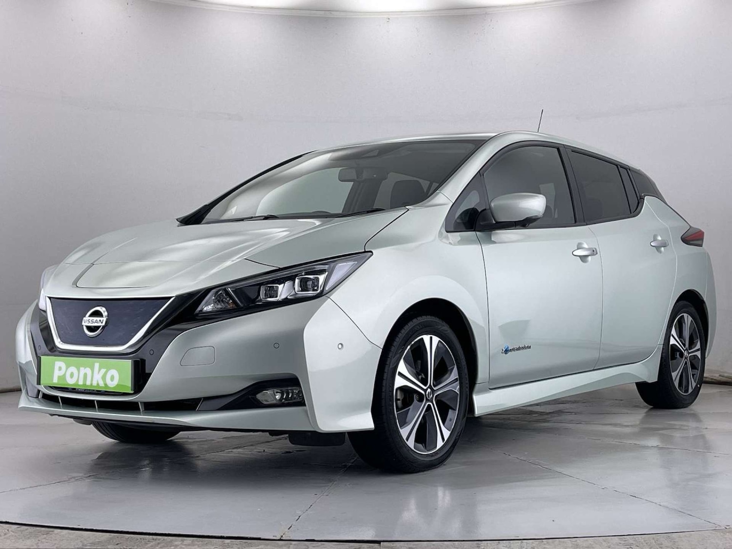Used Nissan Leaf 2018 for sale - 76829970: Photo 4