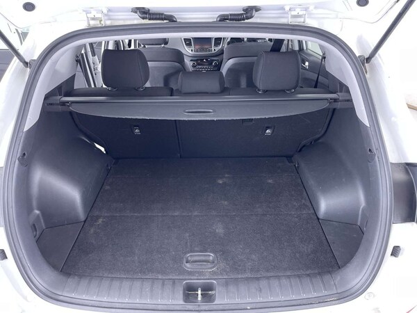Used Hyundai TUCSON 2017 for sale - 76170867: Photo 10