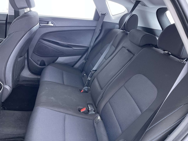 Used Hyundai TUCSON 2017 for sale - 76170867: Photo 9