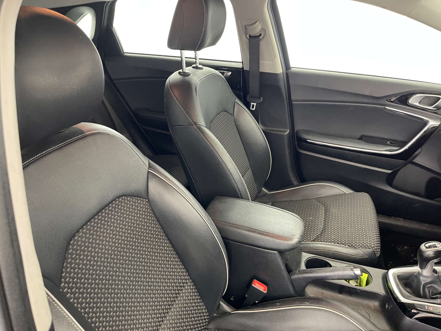 Used Kia Ceed 2018 for sale - 76509341: Photo 9