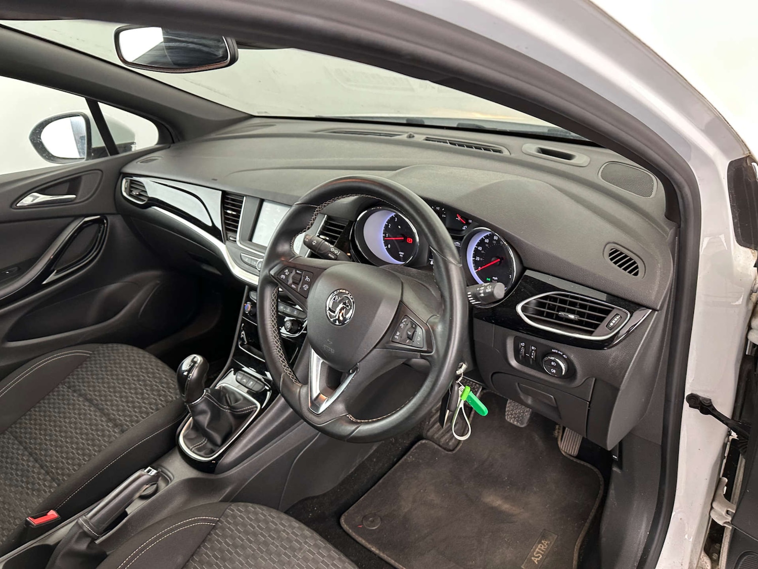 Used Vauxhall Astra 2017 for sale - 78201039: Photo 11
