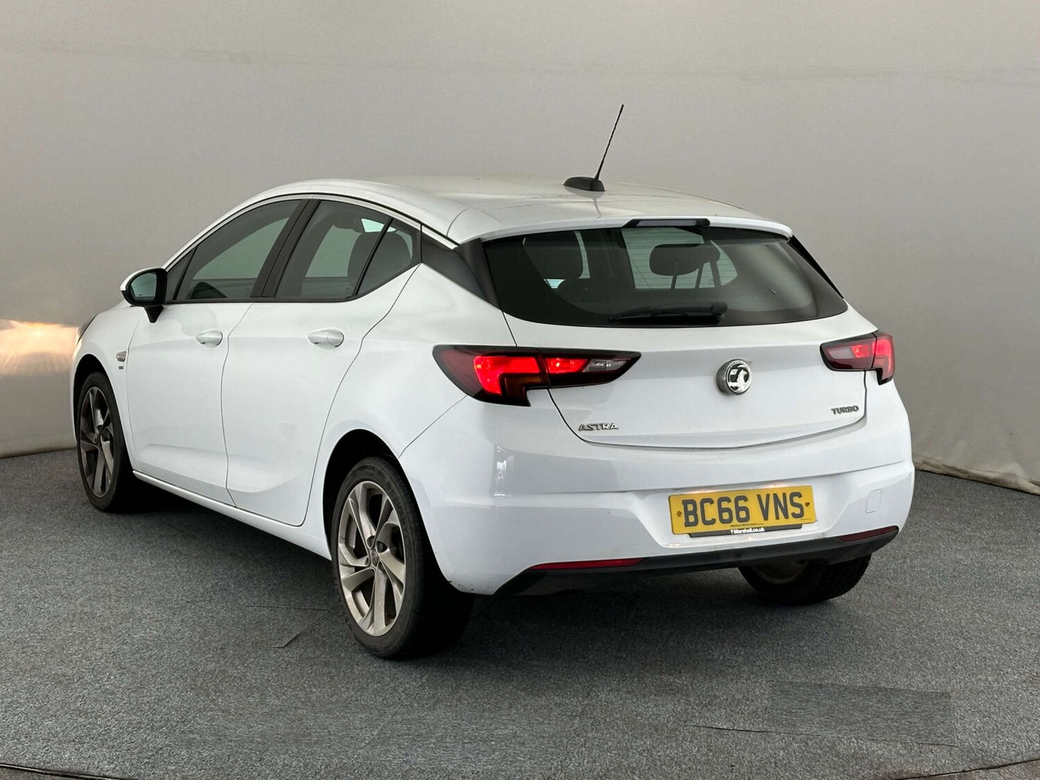Used Vauxhall Astra 2017 for sale - 78201039: Photo 6