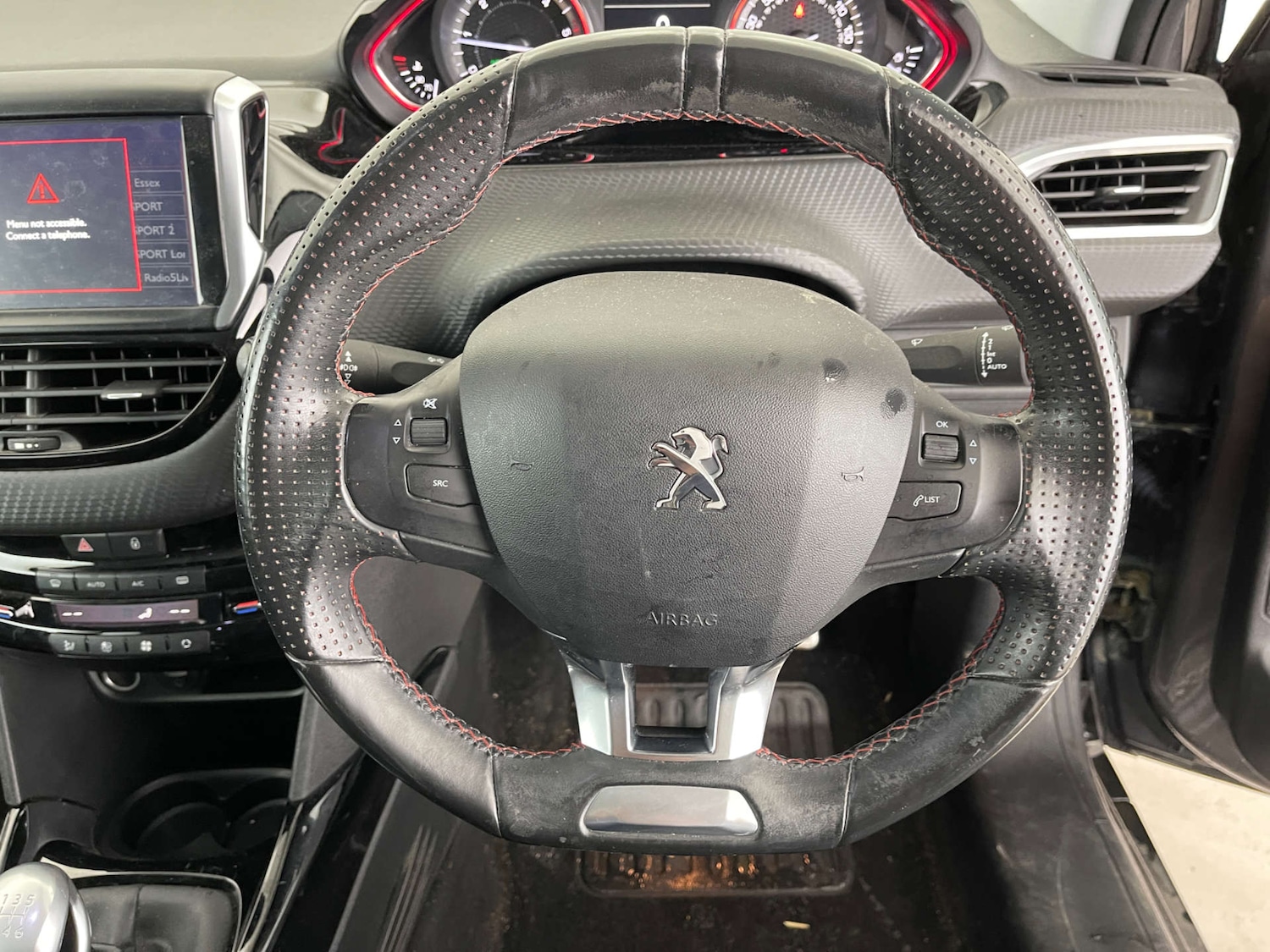 Used Peugeot 2008 2017 for sale - 76352652: Photo 12