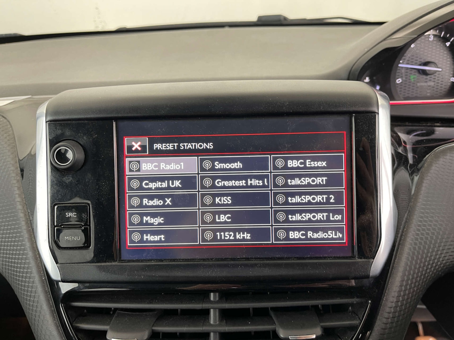 Used Peugeot 2008 2017 for sale - 76352652: Photo 14