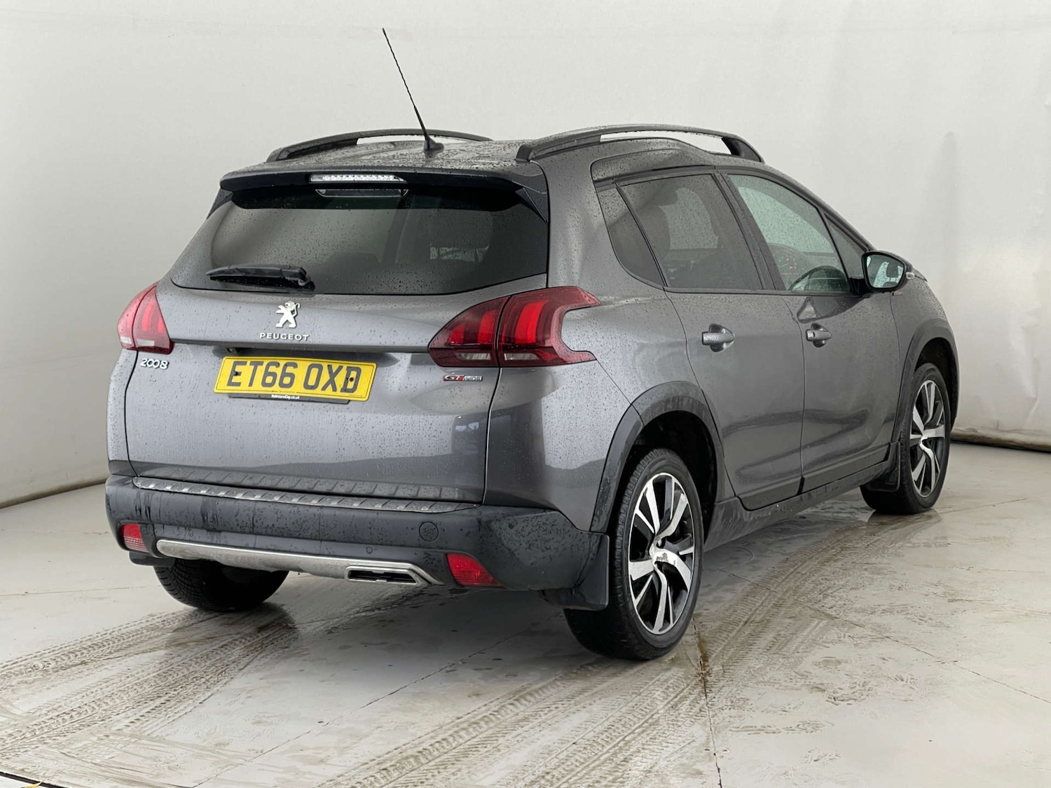 Used Peugeot 2008 2017 for sale - 76352652: Photo 4