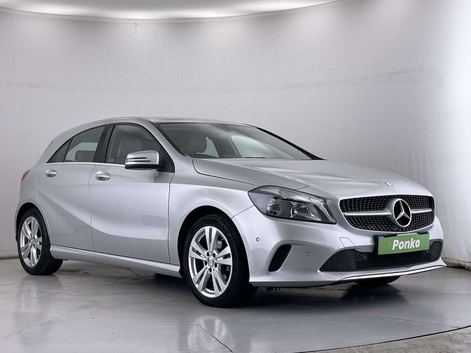 Used Mercedes-Benz A-Class 2016 for sale - 76038519: Photo 1