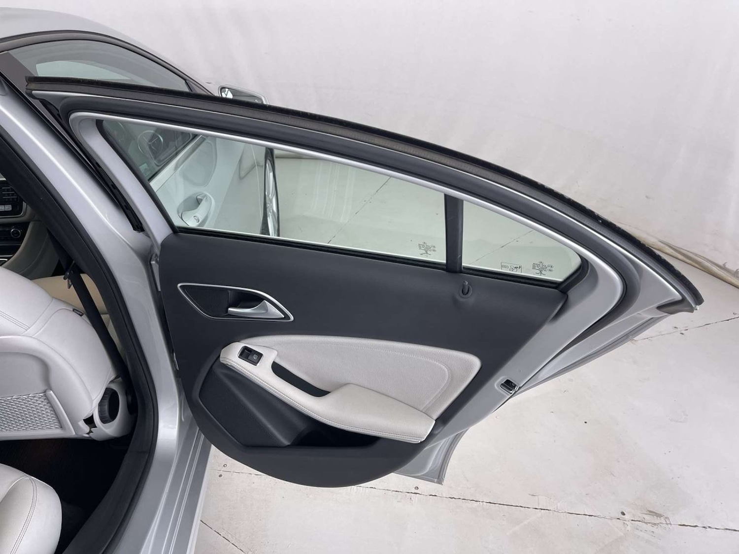 Used Mercedes-Benz A-Class 2016 for sale - 76038519: Photo 30