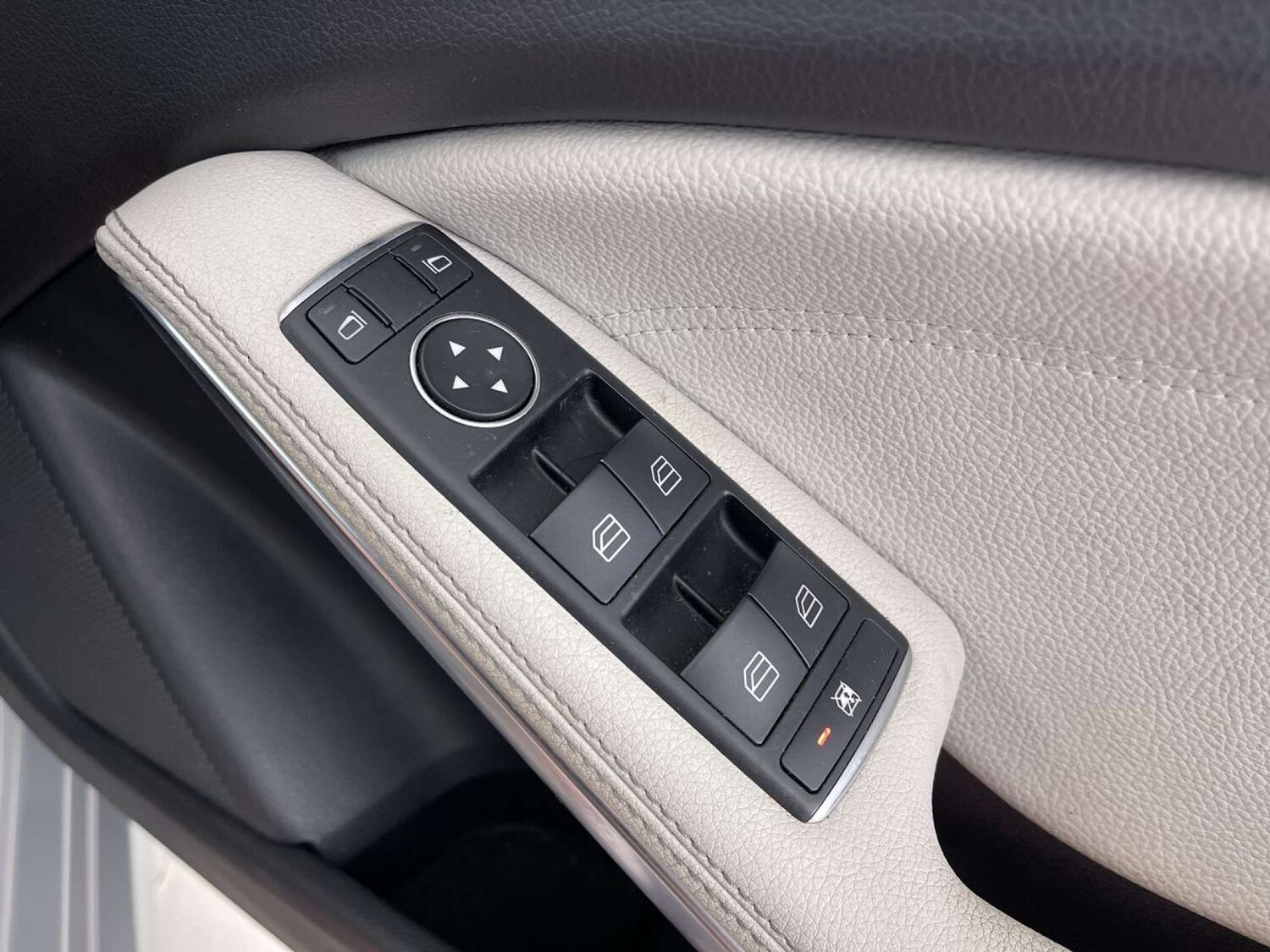 Used Mercedes-Benz A-Class 2016 for sale - 76038519: Photo 50