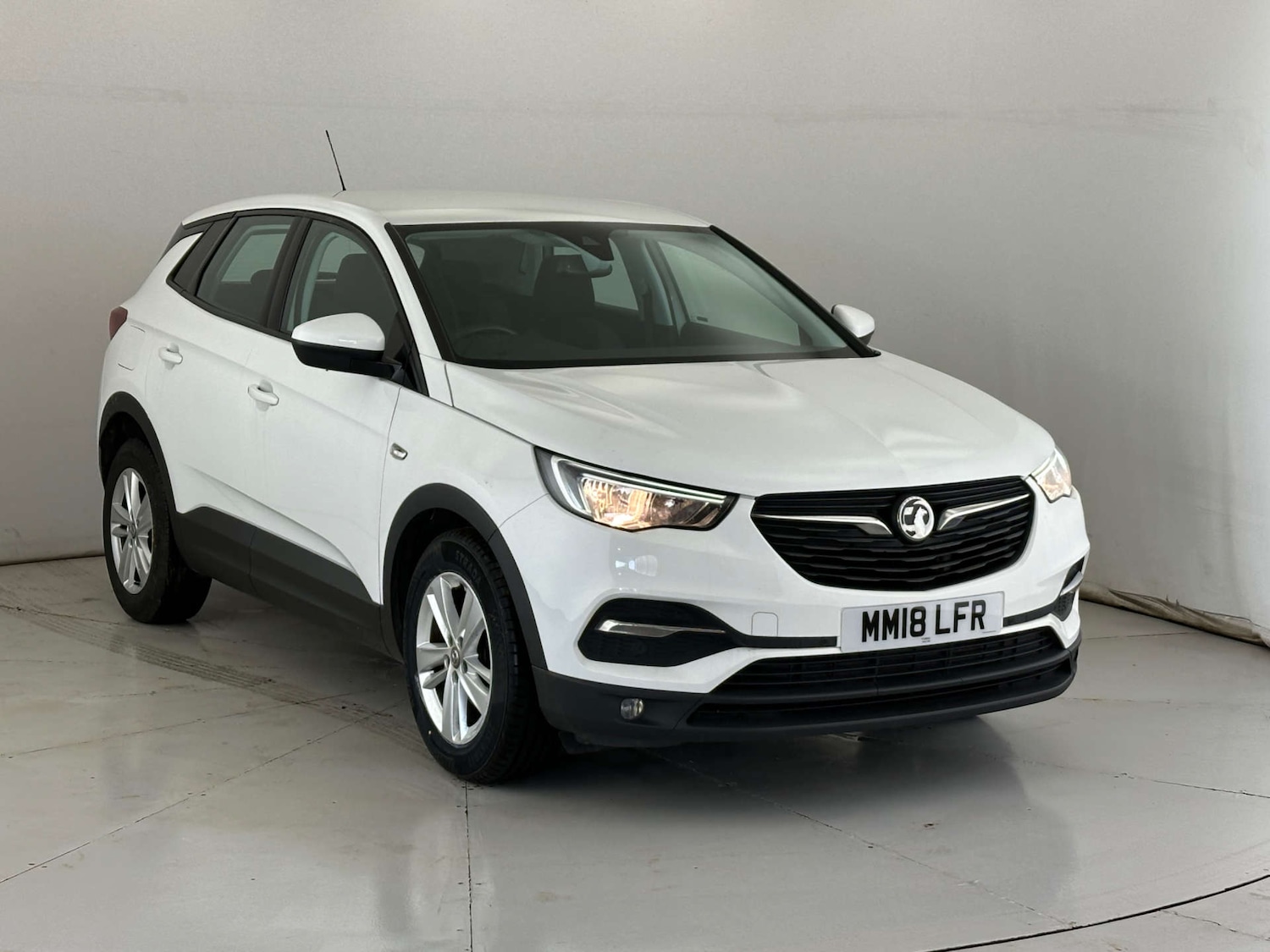 Used Vauxhall Grandland X 2018 for sale - 77649769: Photo 1