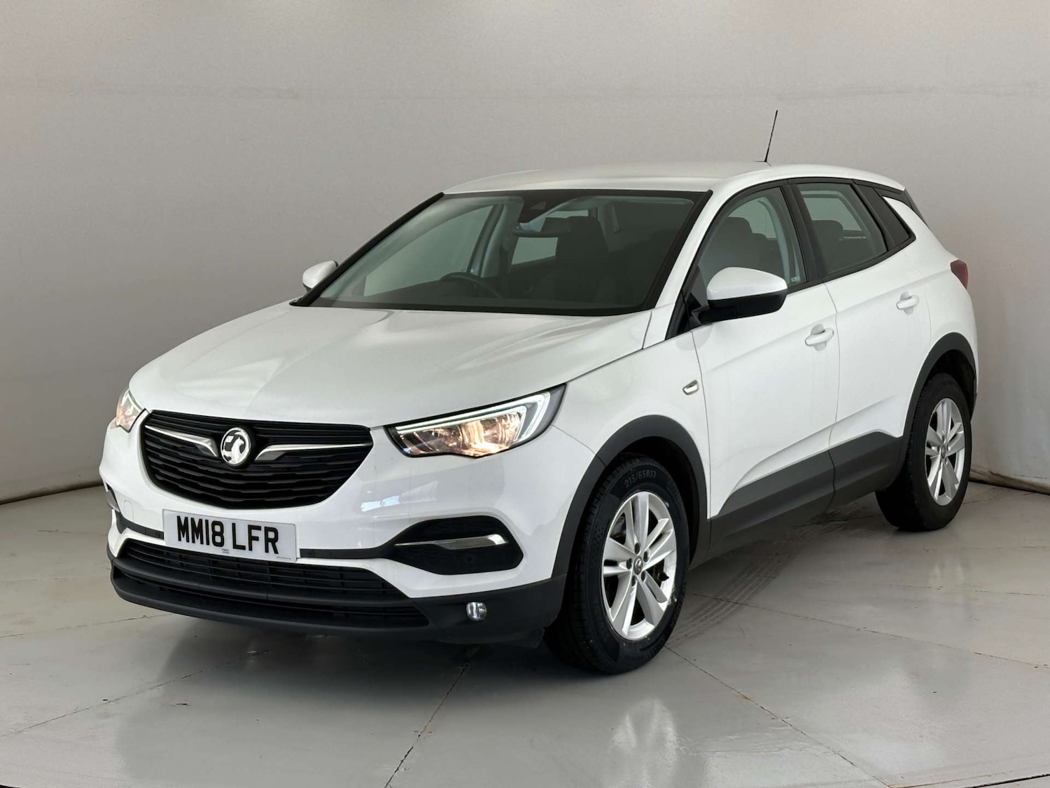 Used Vauxhall Grandland X 2018 for sale - 77649769: Photo 3