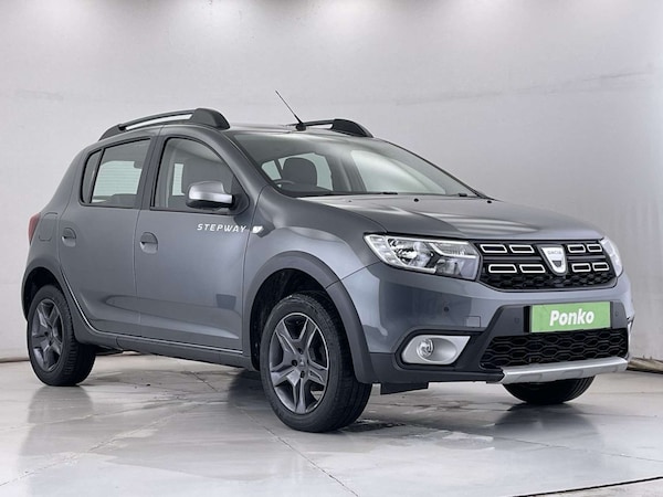 Used Dacia Sandero 2017 for sale - 76333106: Photo 1