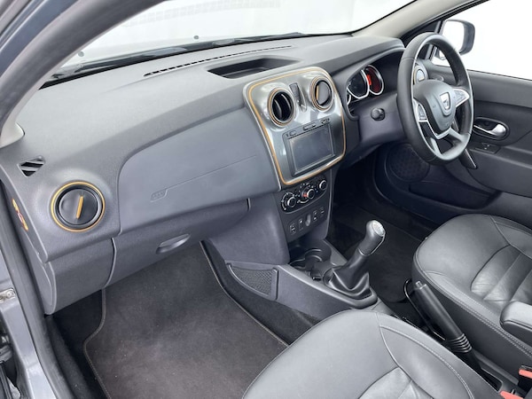 Used Dacia Sandero 2017 for sale - 76333106: Photo 32