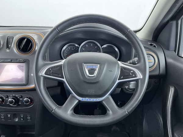 Used Dacia Sandero 2017 for sale - 76333106: Photo 36