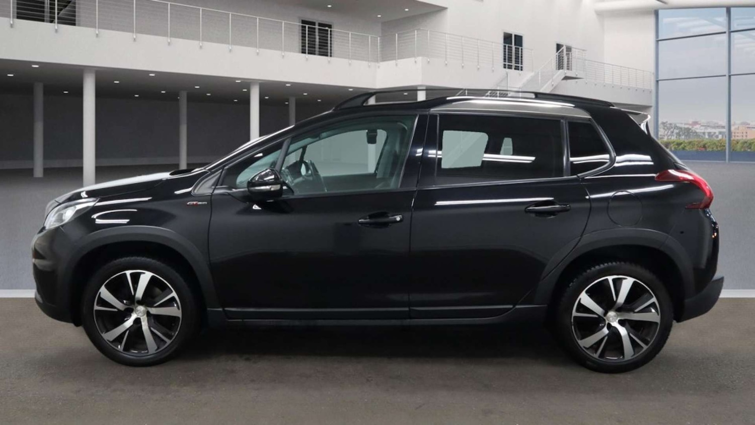 Used Peugeot 2008 2017 for sale - 77296450: Photo 6