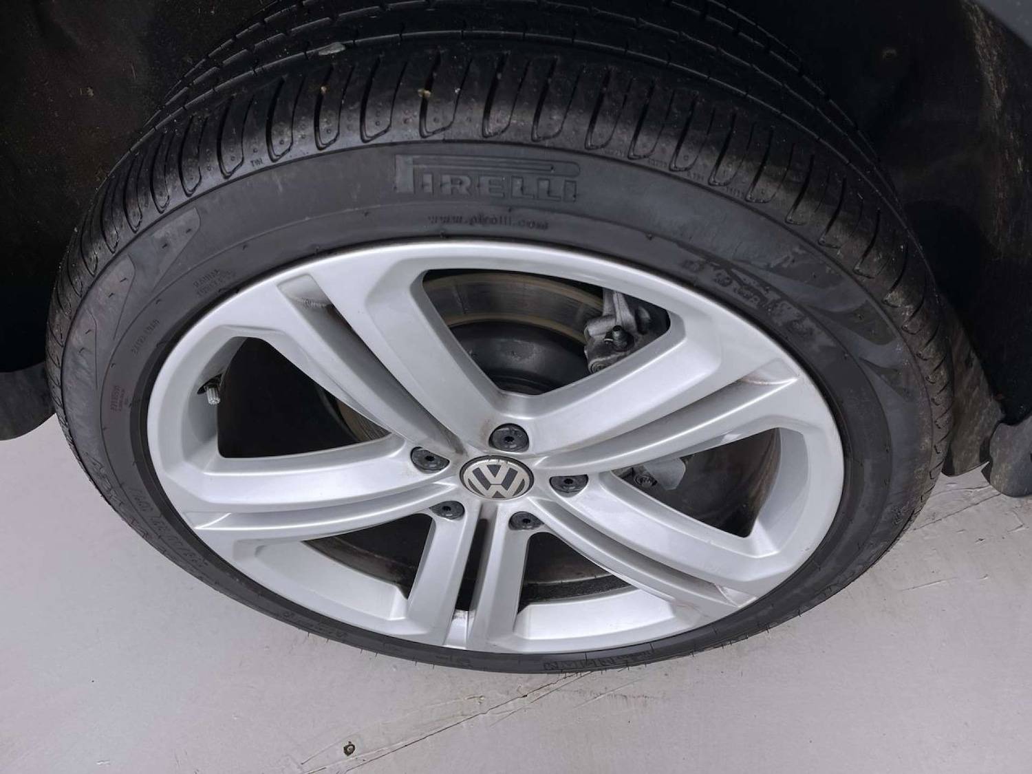 Used Volkswagen Touareg 2017 for sale - 76623847: Photo 23