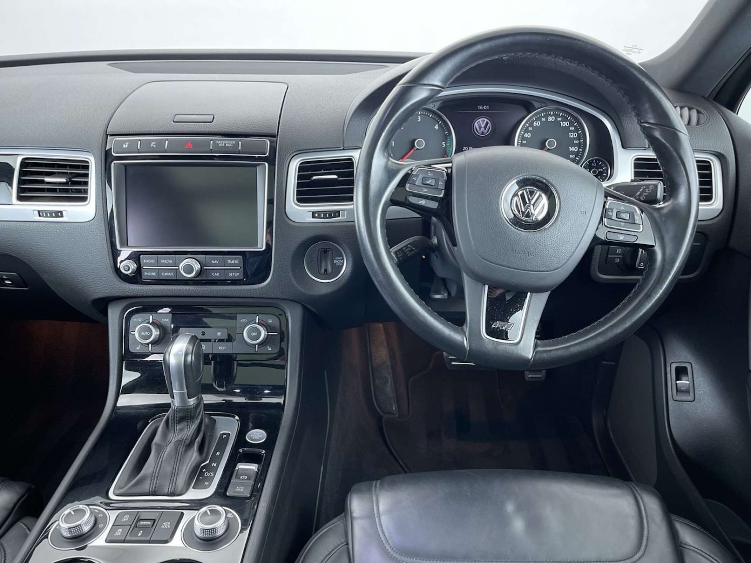 Used Volkswagen Touareg 2017 for sale - 76623847: Photo 35