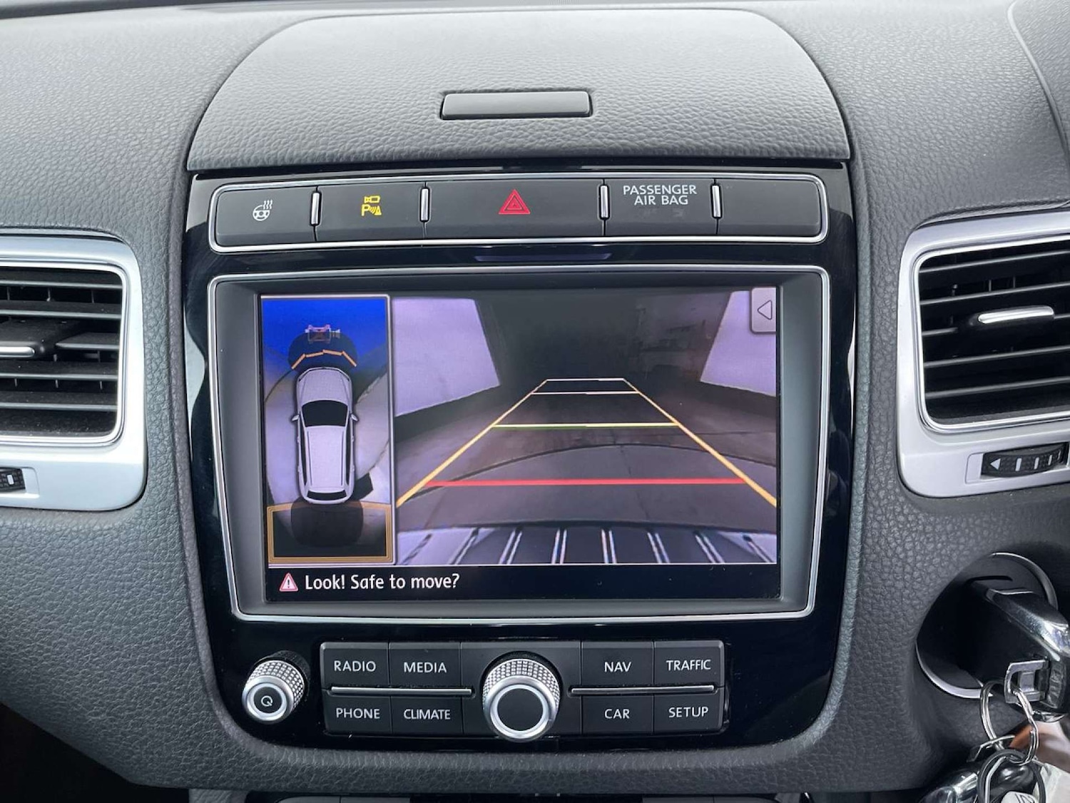 Used Volkswagen Touareg 2017 for sale - 76623847: Photo 43