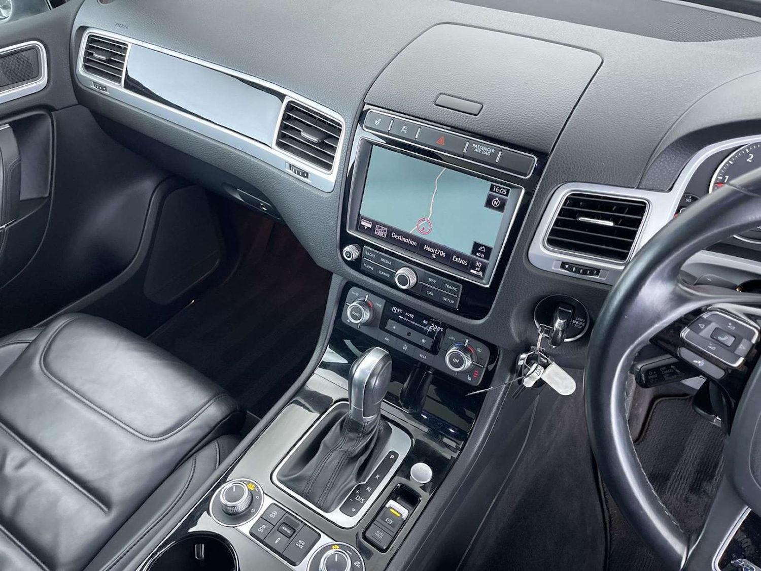 Used Volkswagen Touareg 2017 for sale - 76623847: Photo 47