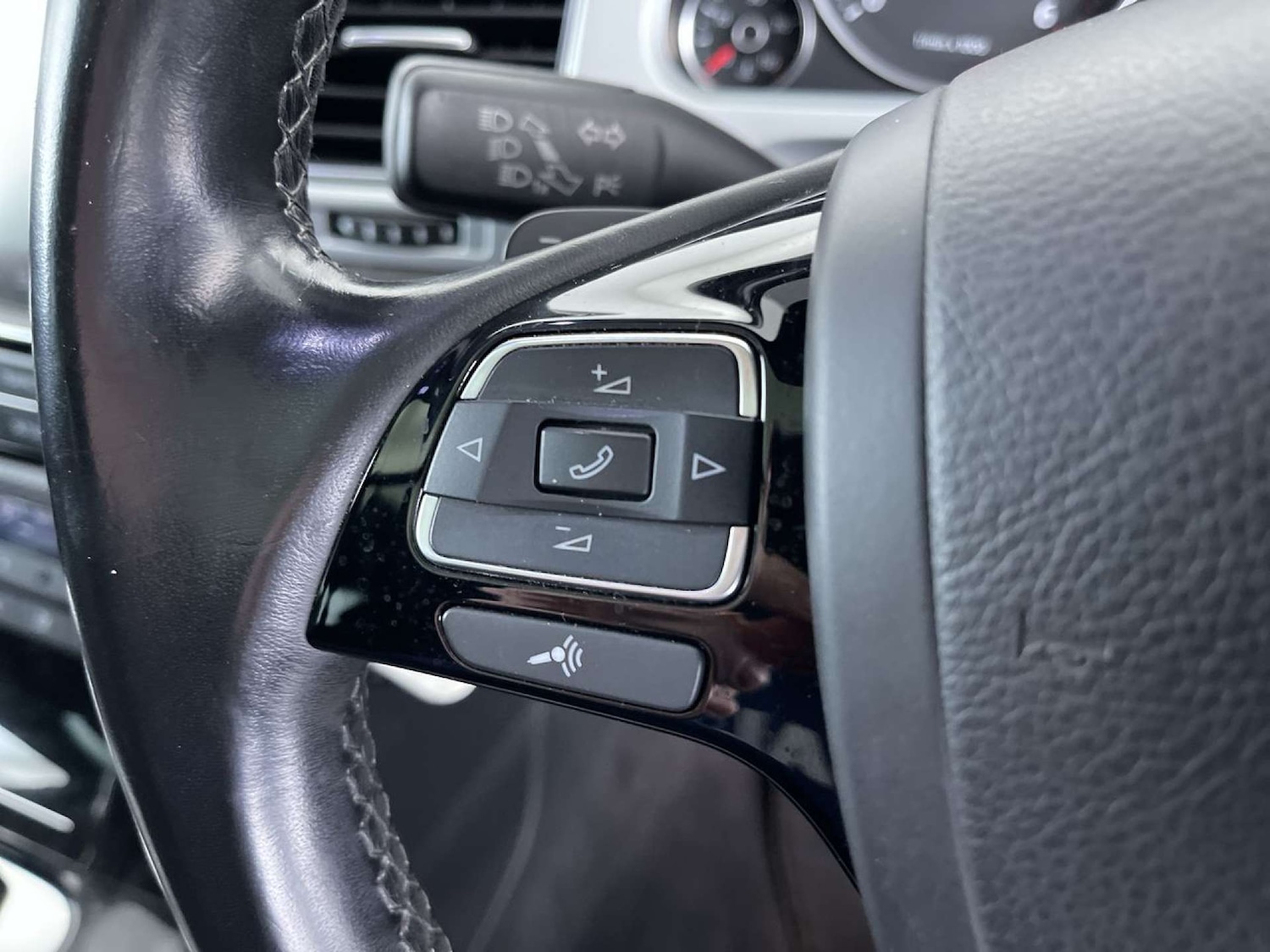 Used Volkswagen Touareg 2017 for sale - 76623847: Photo 53