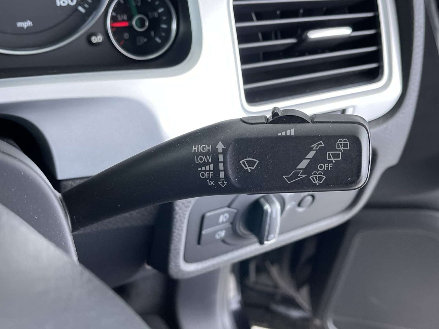 Used Volkswagen Touareg 2017 for sale - 76623847: Photo 56