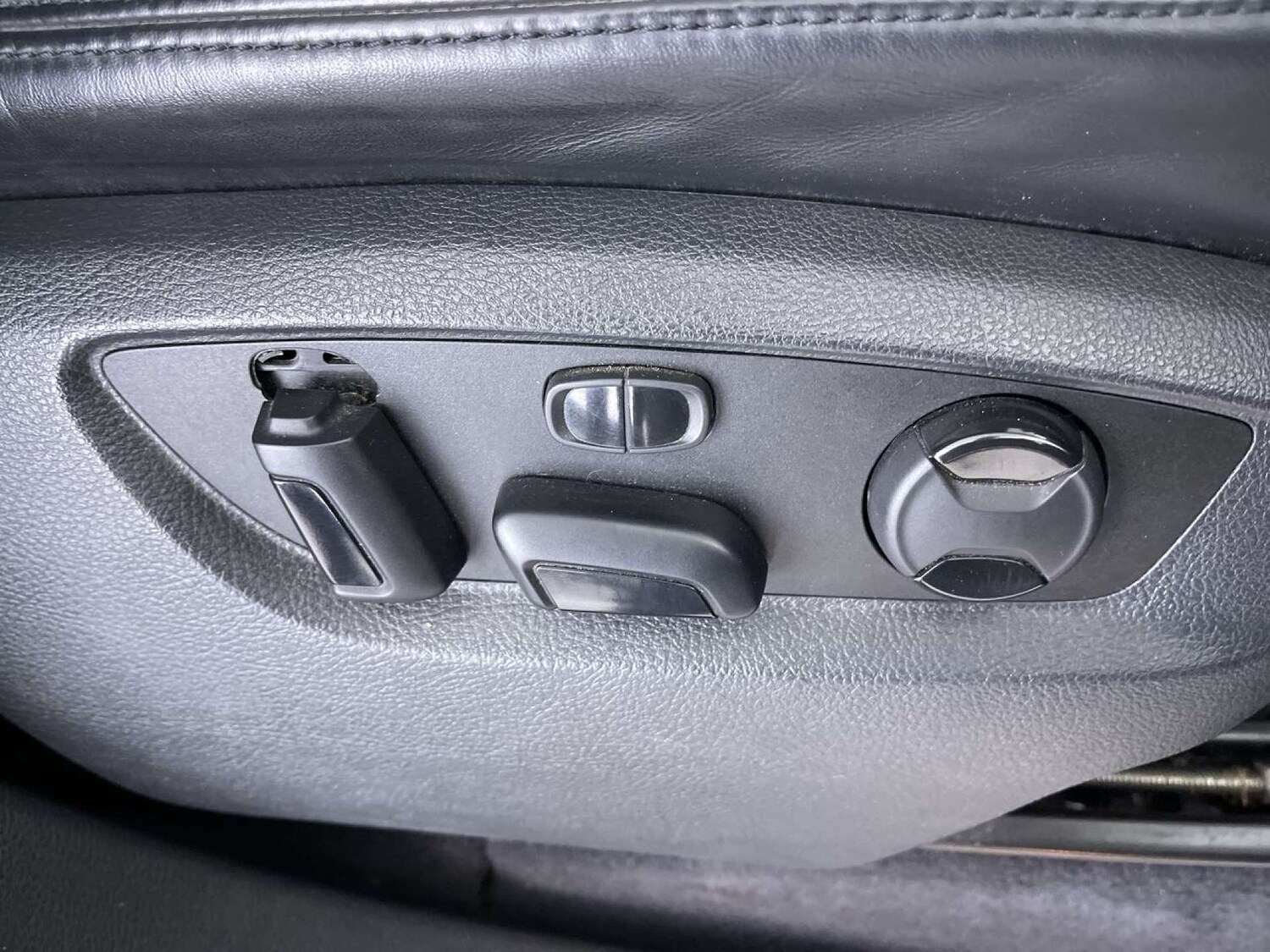 Used Volkswagen Touareg 2017 for sale - 76623847: Photo 60