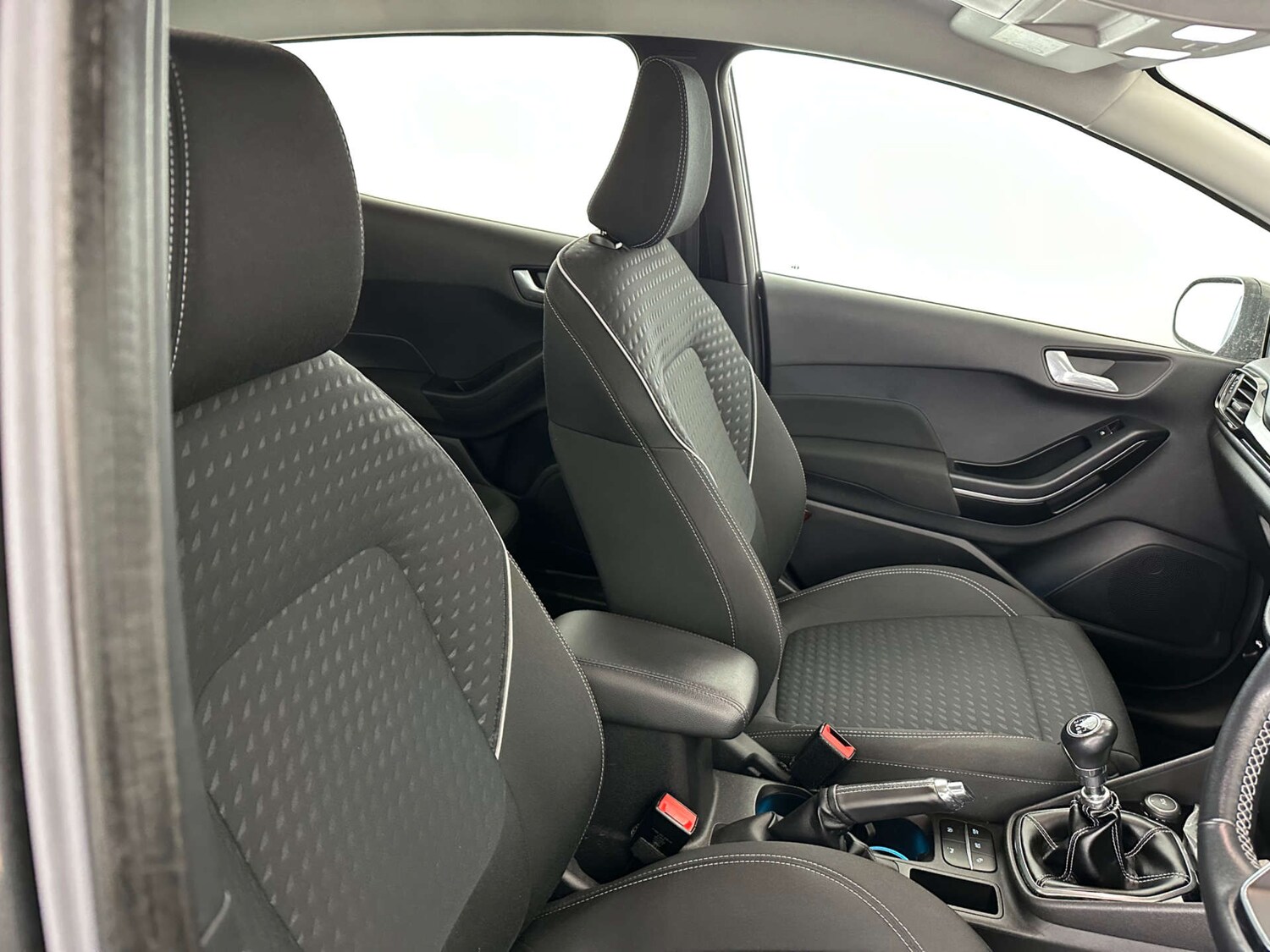 Used Ford Fiesta 2017 for sale - 78150167: Photo 9