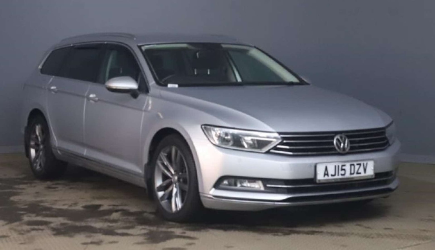 Used Volkswagen Passat 2015 for sale - 77880373: Photo 1