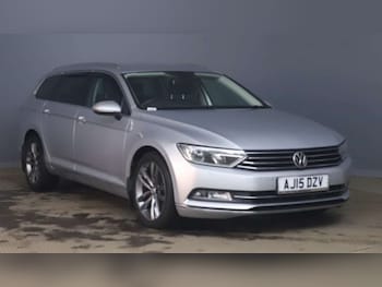 Used Volkswagen Passat 2015 for sale - 77880373: Photo