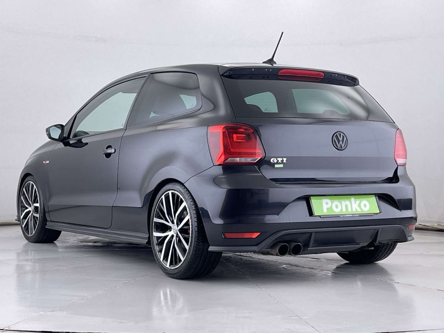Used Volkswagen Polo 2015 for sale - 77221037: Photo 3