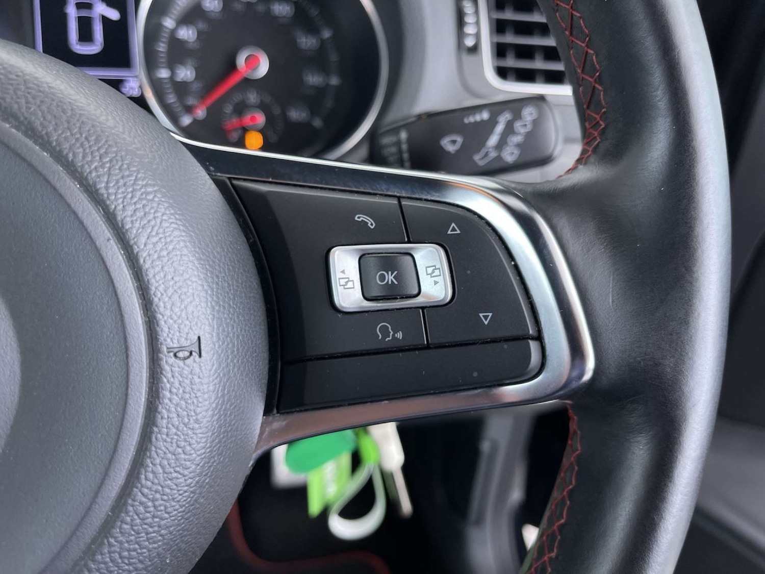 Used Volkswagen Polo 2015 for sale - 77221037: Photo 48