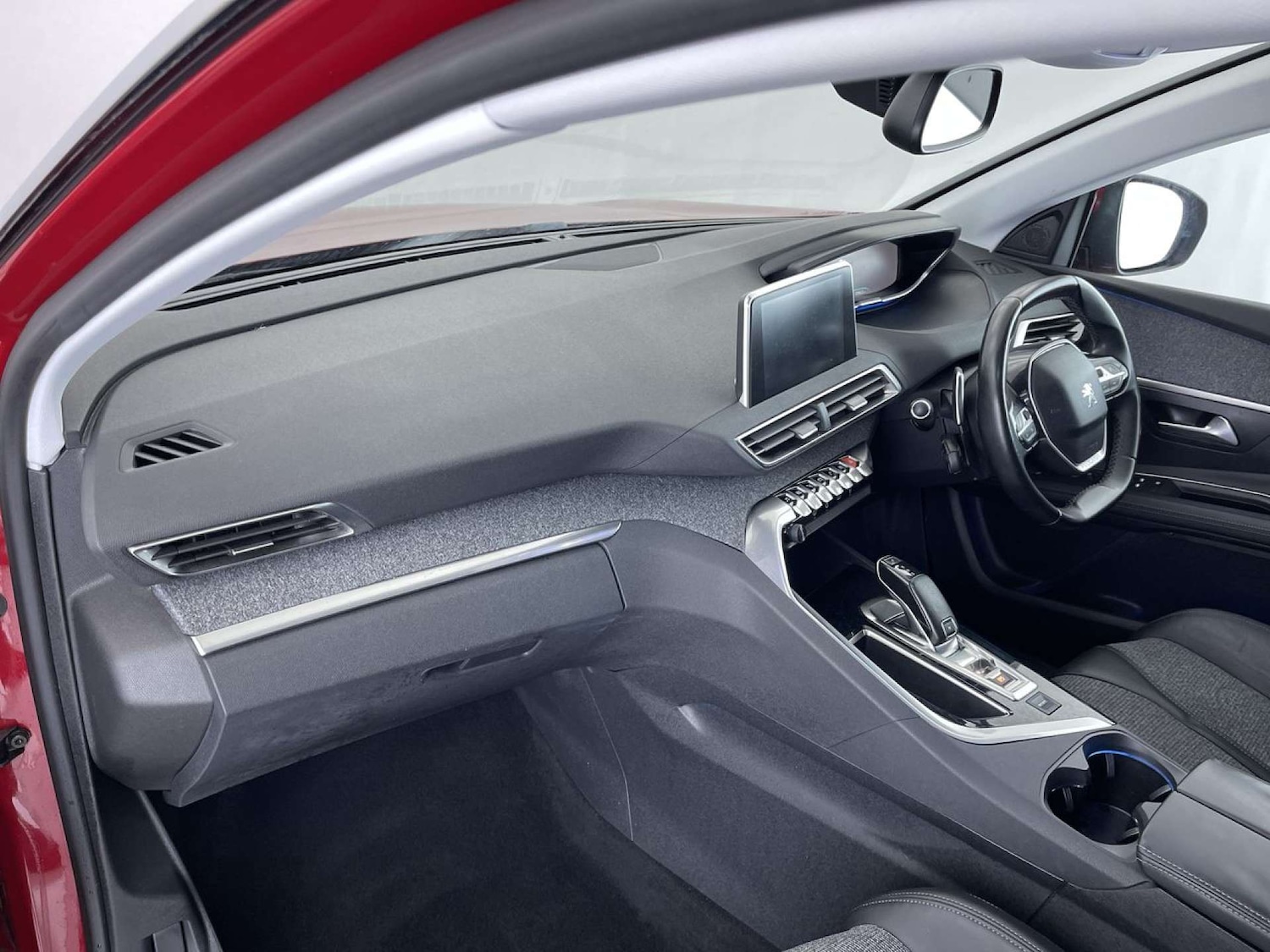 Used Peugeot 3008 2018 for sale - 76830011: Photo 32