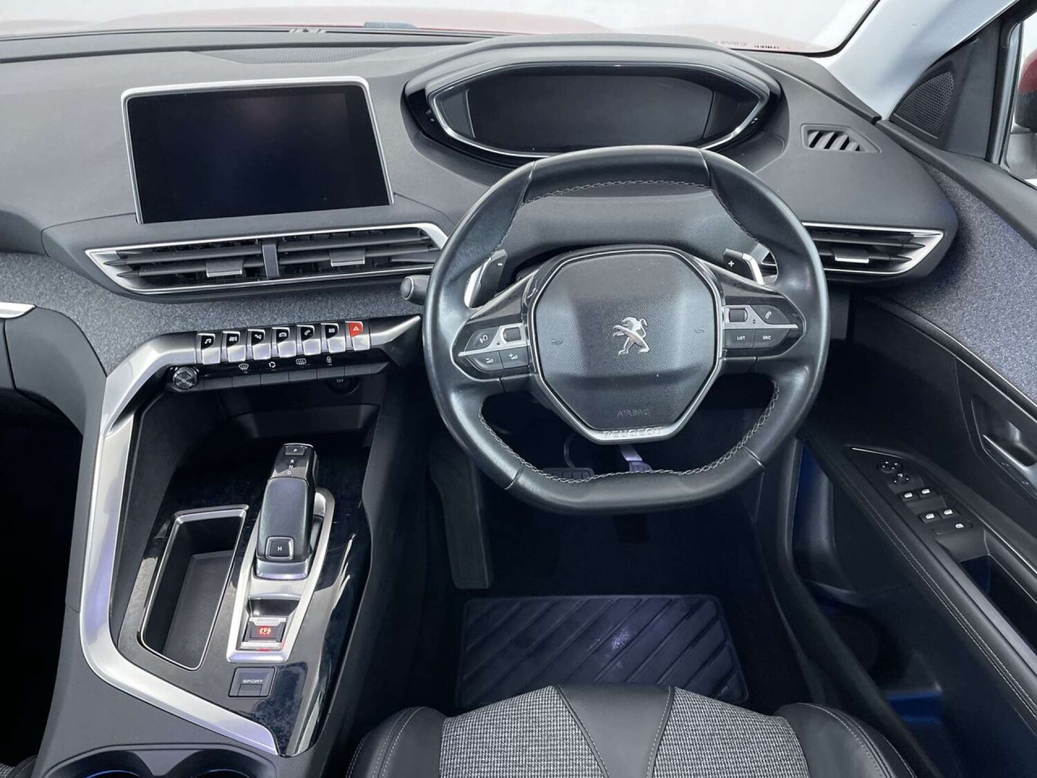 Used Peugeot 3008 2018 for sale - 76830011: Photo 35