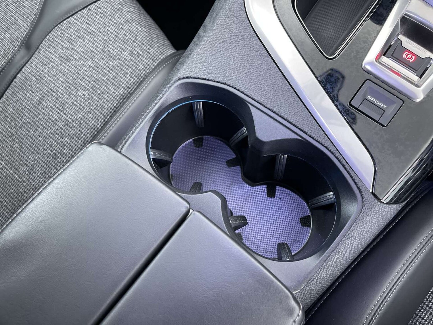 Used Peugeot 3008 2018 for sale - 76830011: Photo 49