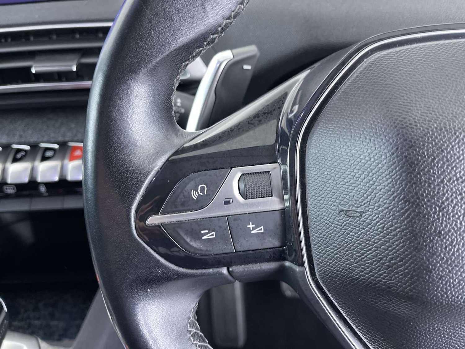 Used Peugeot 3008 2018 for sale - 76830011: Photo 52